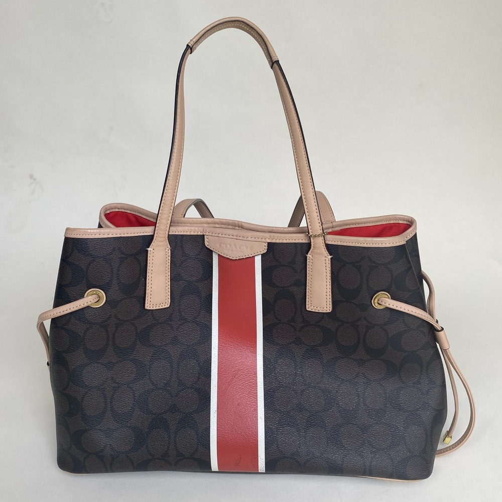 Coach Purse- Hard to find style!